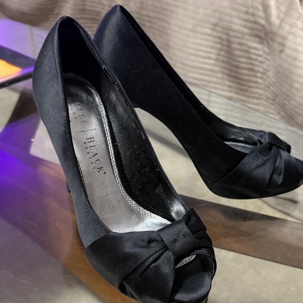 Elegant Black Satin Heels with Bow